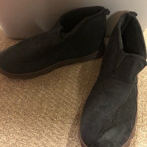 New Black Isotoner Ankle Slippers Sz 8-9